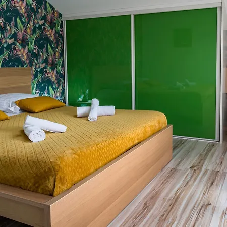 L'écrin De Xattys - De Gamme Avec Spa, Terrain De Pétanque, Piscine Et Baby-foot Hébergement de vacances