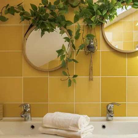 L'écrin De Xattys - De Gamme Avec Spa, Terrain De Pétanque, Piscine Et Baby-foot *