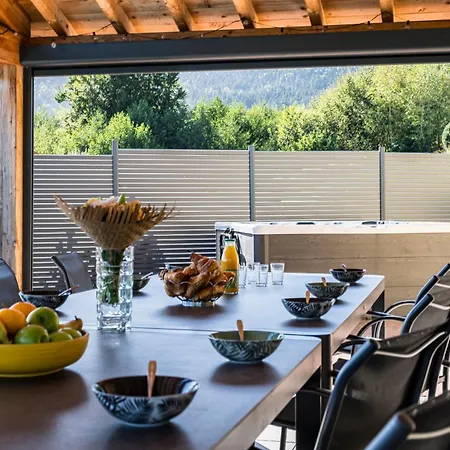 L'écrin De Xattys - De Gamme Avec Spa, Terrain De Pétanque, Piscine Et Baby-foot Hébergement de vacances