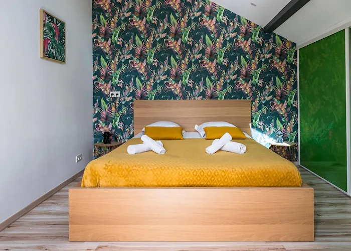 Casa vacanze L'écrin De Xattys - De Gamme Avec Spa, Terrain De Pétanque, Piscine Et Baby-foot Cleurie