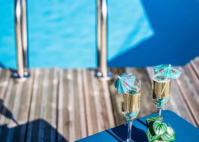 L'ecrin De Xattys - De Luxe Avec Et Piscine Prives, Terrain De Petanque, Baby-foot *